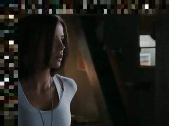 Kate beckinsale whiteout undressing scene 720p