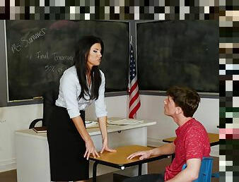 Mature female teacher grants herself a naughty adventure in class