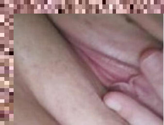 Pretty Pink Pussy Needs Fuck ????????????