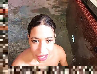 Lalla Potira Em Brincadeira Na Beira Da Piscina 5 Min