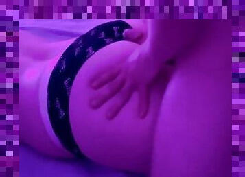 BIG ASS, CUM ON BARBIE'S PANTIES