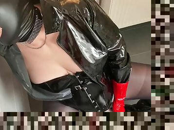 Black and red fetish masturbation piss and facial