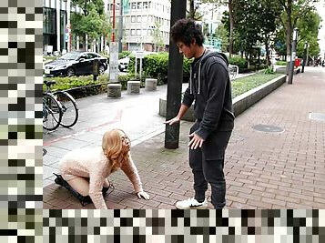 Mary Hayakawa finds a guy on the street to fuck - JapanHDV