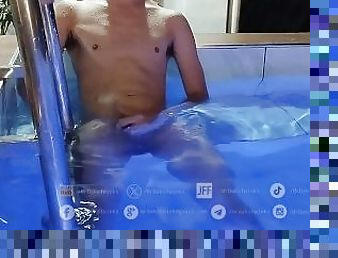 POV Kuya Pa Subo Huling Nag Jajakol Sa Public Swimming Pool (Caught Him Masturbating in a Public)