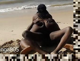 Hot ass banged in public on a Cuban beach