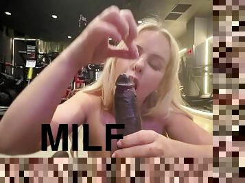 rumpe, offentlig, blowjob, cumshot, interracial, milf, hardcore, blond, motorsykkel, muskuløs