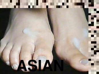 asiatiche, ragazze-giovani, mammine-mature, latini, giapponesi, spruzzi-di-sperma, piedi, sperma, messicane, feticci